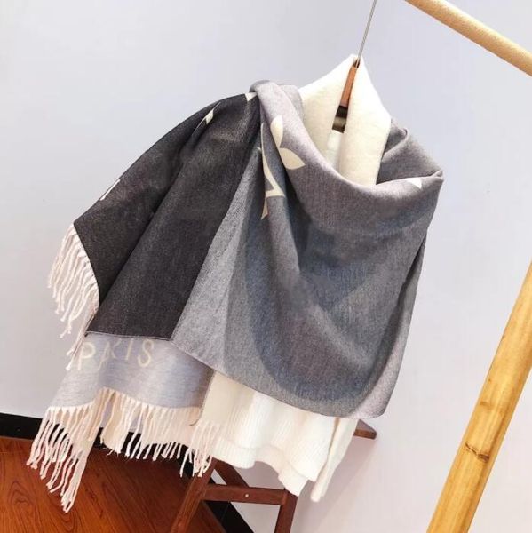 gradient scarf designers classic letter long shawl women soft silk wool cashmere scarves with high qualtiy, Blue;gray
gradient scarf designers classic letter long shawl women soft silk wool cashmere scarves with high qualtiy, Blue;gray