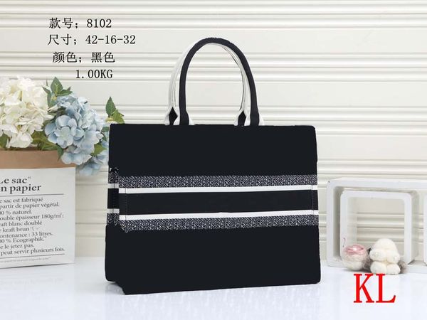 luxury designer high-quality handbag fashion bags n embroidery multi-color multi-function large-capacity bucket bag 060 
luxury designer high-quality handbag fashion bags n embroidery multi-color multi-function large-capacity bucket bag 060