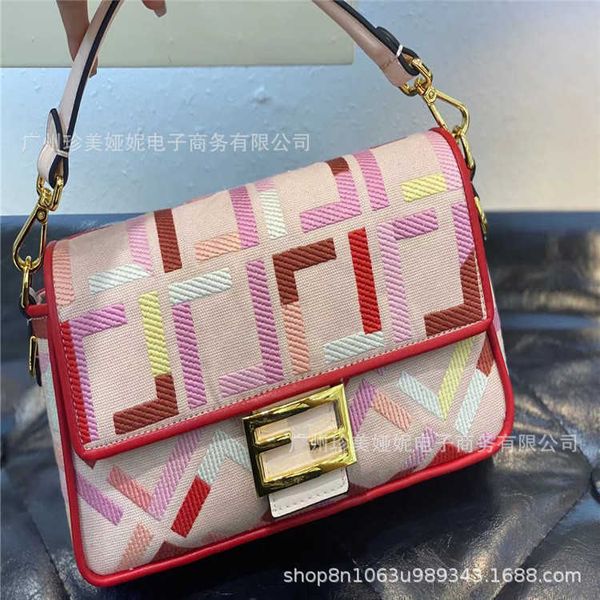 2021 new ff method stick bag embroidered sail pink cloth women's single shoulder slant cross armpit fashion trendzly
2021 new ff method stick bag embroidered sail pink cloth women's single shoulder slant cross armpit fashion trendzly