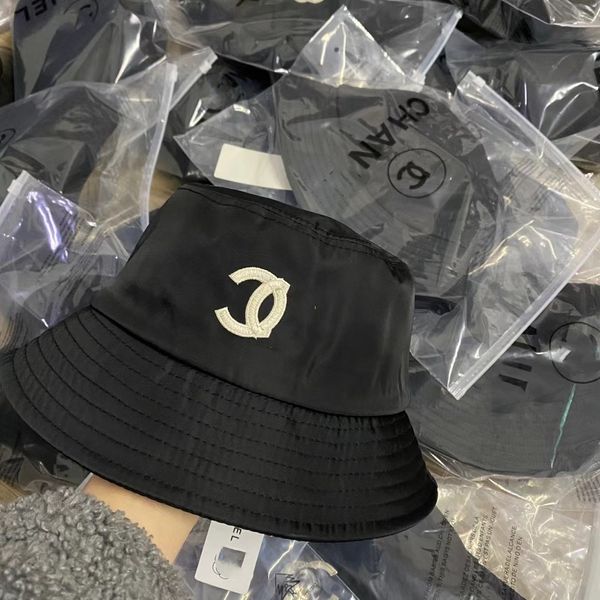 xiaoxiang embroidered fisherman's black breathable net red same duck tongue simple catwalk baseball hat bucket hat, Blue;gray
xiaoxiang embroidered fisherman's black breathable net red same duck tongue simple catwalk baseball hat bucket hat, Blue;gray