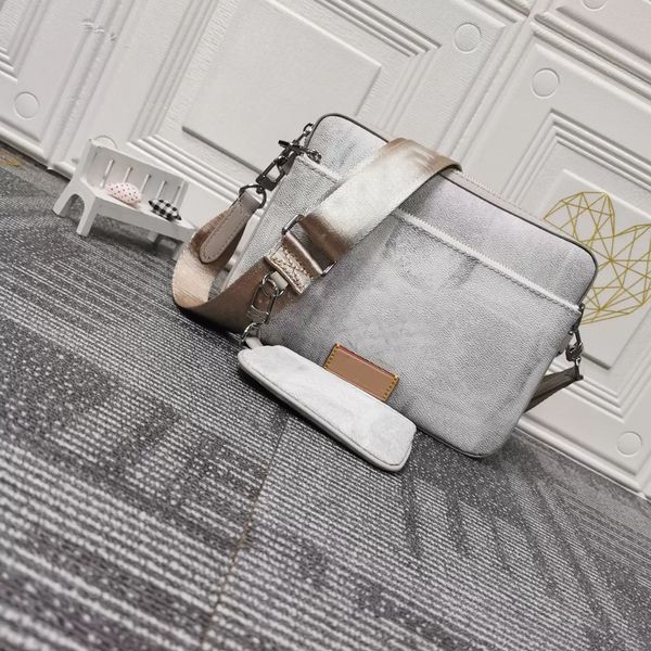 sacoche designer handbags messenger bags luxurys men three piece satchel crossbody designers bags 320 small postman bag slanting
sacoche designer handbags messenger bags luxurys men three piece satchel crossbody designers bags 320 small postman bag slanting