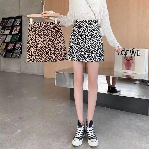 skirts 2021 spring and summer net red temperament retro leopard print split skirt high waist a-line show thin package hip short, Black
skirts 2021 spring and summer net red temperament retro leopard print split skirt high waist a-line show thin package hip short, Black