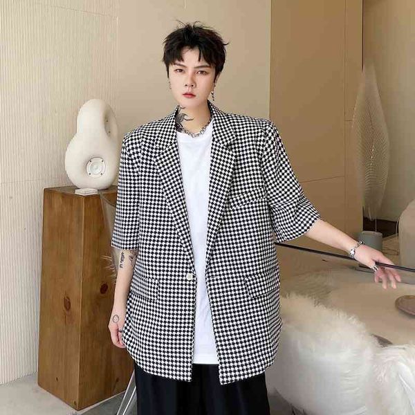 men's suits & blazers summer short-sleeved blazer fashion retro casual plaid suit jacket men korean loose business society dress m, White;black
men's suits & blazers summer short-sleeved blazer fashion retro casual plaid suit jacket men korean loose business society dress m, White;black