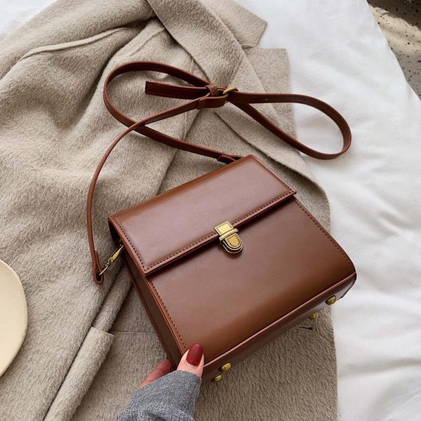 shoulder bags vintage wild crossbody strap zipper women's handbags 2021 pu female totes fashion messenger casual purse
shoulder bags vintage wild crossbody strap zipper women's handbags 2021 pu female totes fashion messenger casual purse