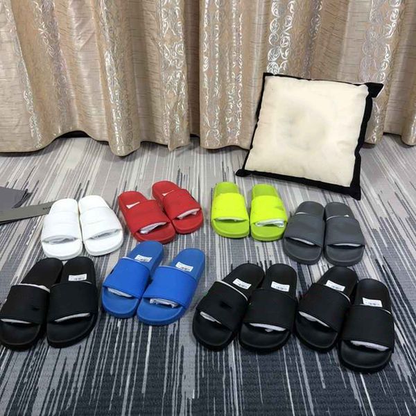 fashion women beach slippers ss designer summer flat heel flip flops leather lady chaussures big size 35-45, Black
fashion women beach slippers ss designer summer flat heel flip flops leather lady chaussures big size 35-45, Black