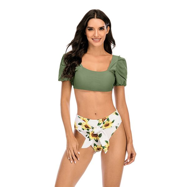 diiwii floral ruffled hem bikini set women high waist swimsuit 2021 girl beach bath suit swimwear, White;black
diiwii floral ruffled hem bikini set women high waist swimsuit 2021 girl beach bath suit swimwear, White;black