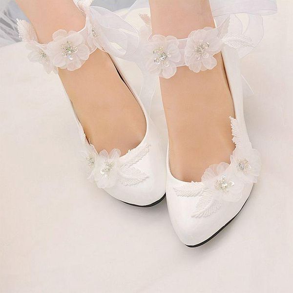 dress shoes 2021 spring wedding lace applique crystal bridal up pointed toe slip on ladies party pumps, Black
dress shoes 2021 spring wedding lace applique crystal bridal up pointed toe slip on ladies party pumps, Black