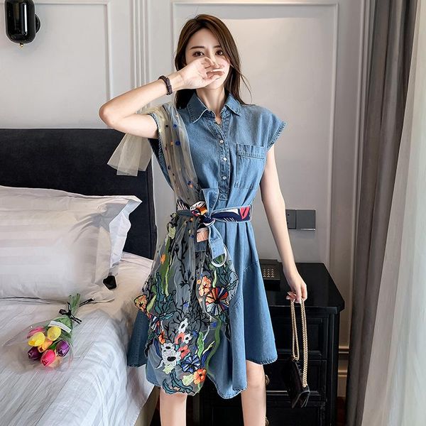 casual dresses summer 2021 french style waist closing and thin temperament goddess model embroidery mesh stitching denim dress, Black;gray
casual dresses summer 2021 french style waist closing and thin temperament goddess model embroidery mesh stitching denim dress, Black;gray