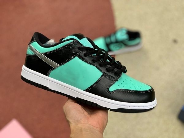 nk x strangelove low mens basketball shoes dunks travis scotts sneakers safari raygun tie dye black university red sports trainers 12ill1
nk x strangelove low mens basketball shoes dunks travis scotts sneakers safari raygun tie dye black university red sports trainers 12ill1