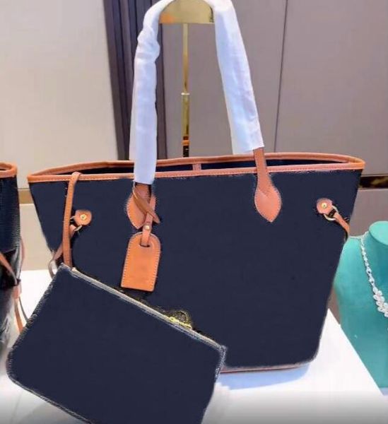 genuine cowhide women tote embossing shopping handbag 2022 purse designer leather clutch travel flower check composite shoulder bags
genuine cowhide women tote embossing shopping handbag 2022 purse designer leather clutch travel flower check composite shoulder bags