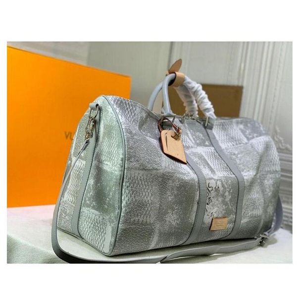 duffel bags designer handbags outdoor sports crossbody bag classic coating canvas large capacity suitable for weekend getaways or short trip
duffel bags designer handbags outdoor sports crossbody bag classic coating canvas large capacity suitable for weekend getaways or short trip