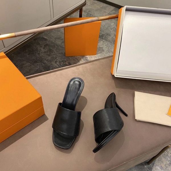 2021 spring summer fashion womens slippers rhinestone buckle comfortable sandals outside wild beach slipper ladie leisure home flip flop wit, Black
2021 spring summer fashion womens slippers rhinestone buckle comfortable sandals outside wild beach slipper ladie leisure home flip flop wit, Black