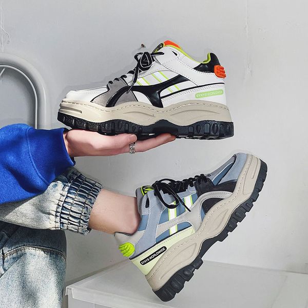 sports running shoes male dad's new wild korean version of the trend of students to increase thick-soled sponge cake
sports running shoes male dad's new wild korean version of the trend of students to increase thick-soled sponge cake