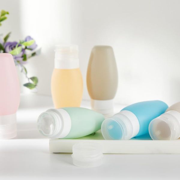 storage bottles & jars 60ml 90ml silicone retractable refillable cosmetic packaging bottle portable mini lotion containers travel sub-bottli
storage bottles & jars 60ml 90ml silicone retractable refillable cosmetic packaging bottle portable mini lotion containers travel sub-bottli