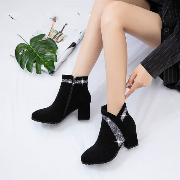 boots 2021 women's autumn and winter round head zipper color matching sequin mid heel short tube shoes plus, Black
boots 2021 women's autumn and winter round head zipper color matching sequin mid heel short tube shoes plus, Black