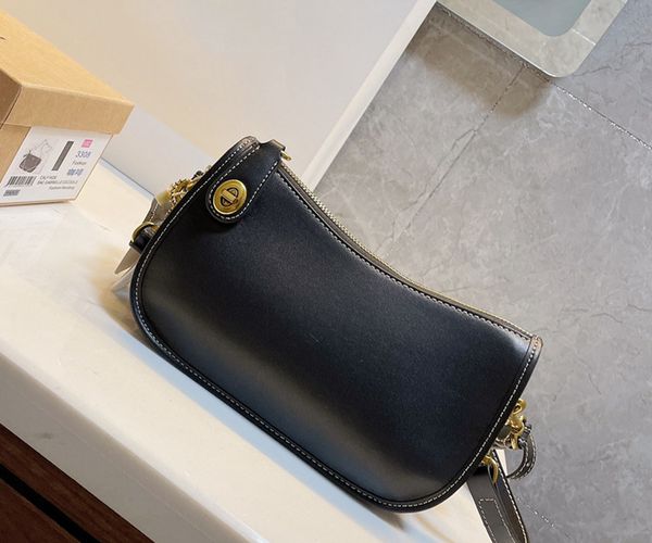 2021 designer's single shoulder armpit cross bag fashion luxury crescent mahjong bags size 23*13cm 
2021 designer's single shoulder armpit cross bag fashion luxury crescent mahjong bags size 23*13cm