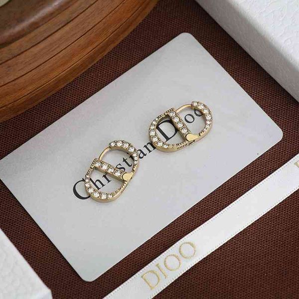 female family letter classic fashion luxury designer dijia jewelry d style inlaid earrings with diamond personality net red, Red;brown
female family letter classic fashion luxury designer dijia jewelry d style inlaid earrings with diamond personality net red, Red;brown
