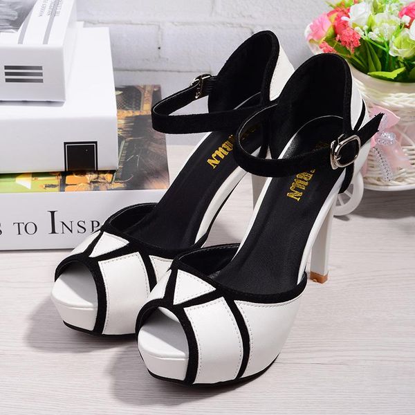 dress shoes women sandals 2021 summer point heel fashion pure color casual pu leather high heels open toe, Black
dress shoes women sandals 2021 summer point heel fashion pure color casual pu leather high heels open toe, Black
