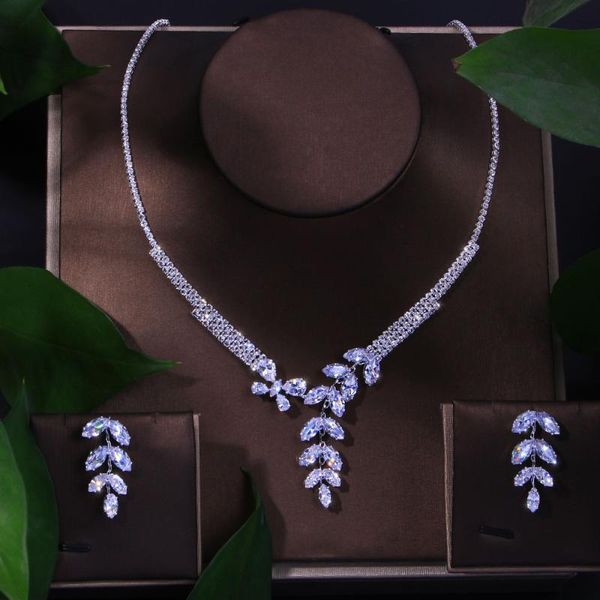 earrings & necklace simple flower leaf crystal zircon earring and set for women 2pcs exquisite bridal jewelry sets wedding bridesmaid gift, Silver
earrings & necklace simple flower leaf crystal zircon earring and set for women 2pcs exquisite bridal jewelry sets wedding bridesmaid gift, Silver