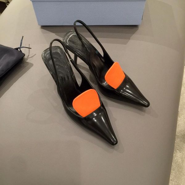 sandals 2021 summer versatile leather hollow black high-heeled shoes with thin heels fashion head sandal genuine
sandals 2021 summer versatile leather hollow black high-heeled shoes with thin heels fashion head sandal genuine