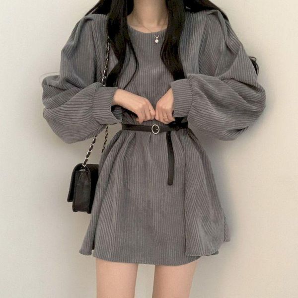 casual dresses 2021 corduroy dress women with belt autumn winter elegant french design sense niche gray korean streetwear grunge female clot, Black;gray
casual dresses 2021 corduroy dress women with belt autumn winter elegant french design sense niche gray korean streetwear grunge female clot, Black;gray
