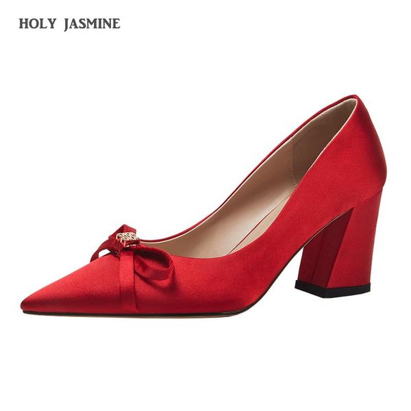 dress shoes 2021 spring and summer ladies embroidered satin wedding shallow mouth bow solid color chinese style high(5cm-8cm) classics, Black
dress shoes 2021 spring and summer ladies embroidered satin wedding shallow mouth bow solid color chinese style high(5cm-8cm) classics, Black