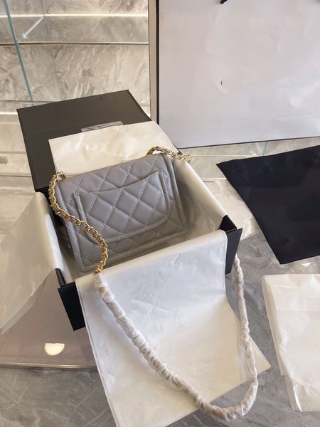 classic small tofu waist bags fashion lady's wallet handbag luxury women designer caviar leather shoulder bag with box wholesale
classic small tofu waist bags fashion lady's wallet handbag luxury women designer caviar leather shoulder bag with box wholesale