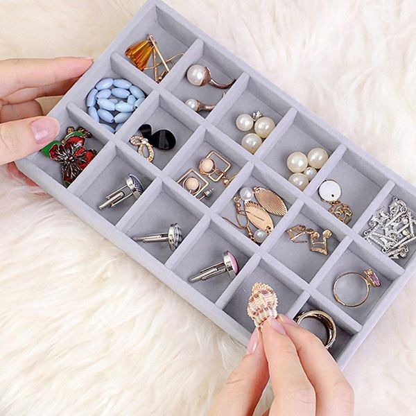 fashion portable velvet jewelry ring display organizer box tray holder earring storage case showcase bags
fashion portable velvet jewelry ring display organizer box tray holder earring storage case showcase bags