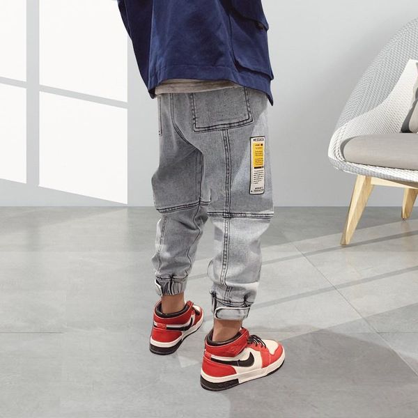 spring boys' jeans, big children's and autumn korean trousers, fashion stitching casual pants jeans, Blue
spring boys' jeans, big children's and autumn korean trousers, fashion stitching casual pants jeans, Blue