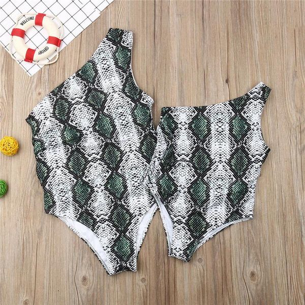 family look swimsuit summer snakeskin print swimwear matching mother daughter clothes one shoulder piece monokini one-piece suits
family look swimsuit summer snakeskin print swimwear matching mother daughter clothes one shoulder piece monokini one-piece suits