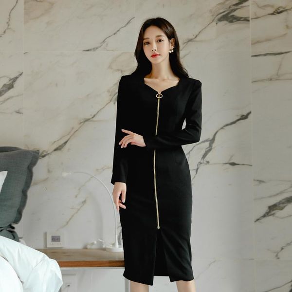 casual dresses 2021 the autumn women black wrap dress long sleeve vintage fashion elegant korean party ladies maxi clothes, Black;gray
casual dresses 2021 the autumn women black wrap dress long sleeve vintage fashion elegant korean party ladies maxi clothes, Black;gray