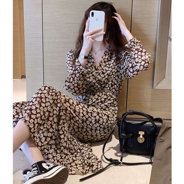 small floral skirt women's slim waist in spring 2021 floral chiffon dress french platycodon skirt, Black;gray
small floral skirt women's slim waist in spring 2021 floral chiffon dress french platycodon skirt, Black;gray