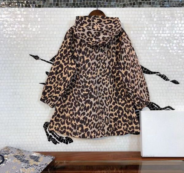 designer children leopard printed sweatshirt 2021 fall kids bee embroidery jhooded jumper boys girls casual long a7293275o, Black
designer children leopard printed sweatshirt 2021 fall kids bee embroidery jhooded jumper boys girls casual long a7293275o, Black