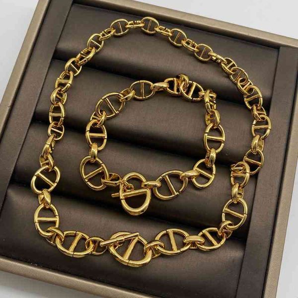 dijia / d's ins cool metal style blogger's same pig nose necklace bracelet made of brass, Silver
dijia / d's ins cool metal style blogger's same pig nose necklace bracelet made of brass, Silver