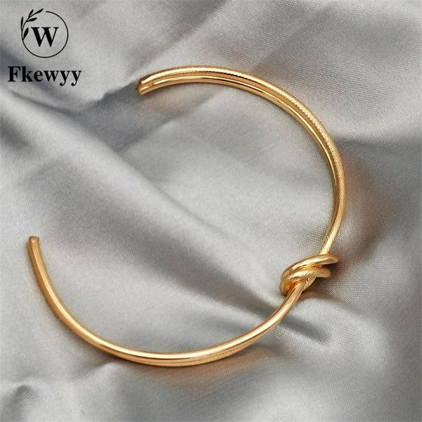bangle fkewy fashion bracelets for women simple designer jewelry luxury cuff love charm gothic accessories jewellery, Black
bangle fkewy fashion bracelets for women simple designer jewelry luxury cuff love charm gothic accessories jewellery, Black