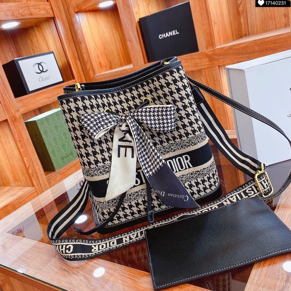 fashion handbag backpack style women school bag backpacks woman men girls classic 021
fashion handbag backpack style women school bag backpacks woman men girls classic 021