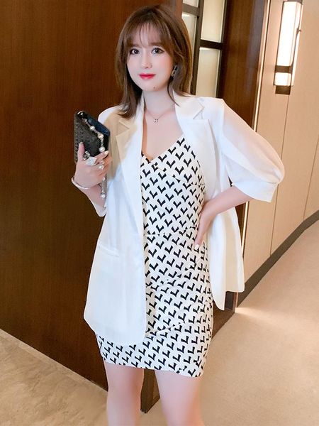 casual dresses contrast geometric print buttock wrapped pleated suspender dress for women 2021 summer, Black;gray
casual dresses contrast geometric print buttock wrapped pleated suspender dress for women 2021 summer, Black;gray