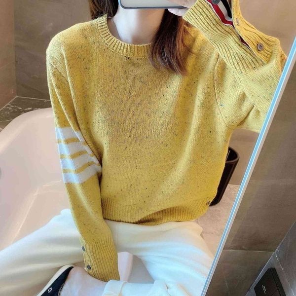 2021 autumn winter new brand tb classic snowflake mixed color round neck pullover sweater backing sweater wool fashion, White;black
2021 autumn winter new brand tb classic snowflake mixed color round neck pullover sweater backing sweater wool fashion, White;black