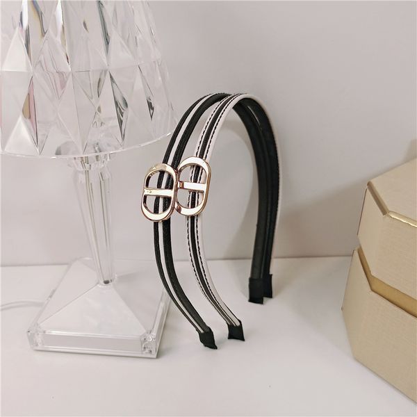 75% off design simple small fragrance black and white hair hoop versatile metal nose pin press red girl's head jewelry, Silver
75% off design simple small fragrance black and white hair hoop versatile metal nose pin press red girl's head jewelry, Silver