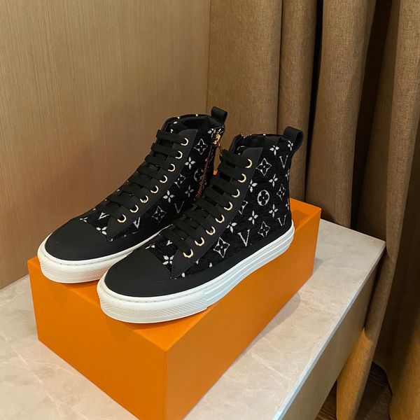 2021 quality speed shoes luxury designer trainersneakers women casual shoes fashion mesh sneaker size 35-41 with box and dust bag a00, Black
2021 quality speed shoes luxury designer trainersneakers women casual shoes fashion mesh sneaker size 35-41 with box and dust bag a00, Black
