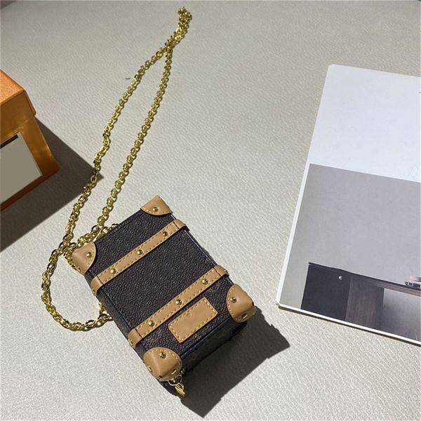 2021 ss luxury famous m69483 soft trunk handbags charm holder luggage bag mini backpack key chain wallet flap bags fashion cross body
2021 ss luxury famous m69483 soft trunk handbags charm holder luggage bag mini backpack key chain wallet flap bags fashion cross body