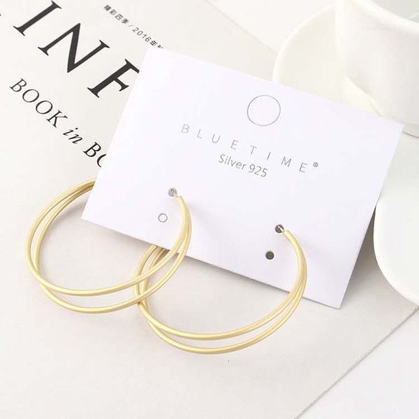 double-layer personality han c-shaped simple earrings women's net red versatile silver needle ear hook fashion exquisite ring, Golden;silver
double-layer personality han c-shaped simple earrings women's net red versatile silver needle ear hook fashion exquisite ring, Golden;silver