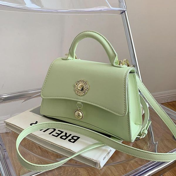 shoulder bags niche design fresh summer 2021 fashion crossbody bag senior women's all-match handbag square width: 21cm
shoulder bags niche design fresh summer 2021 fashion crossbody bag senior women's all-match handbag square width: 21cm