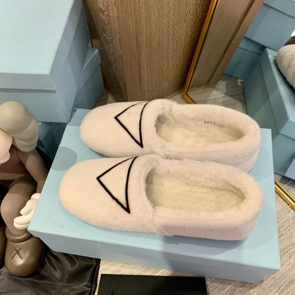 designer trendy fashion luxury casual women's shoes, plush cute, solid color with metal stamp, warm and comfortable, Black
designer trendy fashion luxury casual women's shoes, plush cute, solid color with metal stamp, warm and comfortable, Black
