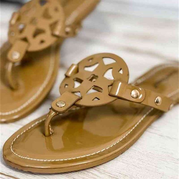 slippers women's shoes trend classic summer all-match solid plutonium circle hollow flip flops flat sandals heel 7kg389 je0c, Black
slippers women's shoes trend classic summer all-match solid plutonium circle hollow flip flops flat sandals heel 7kg389 je0c, Black