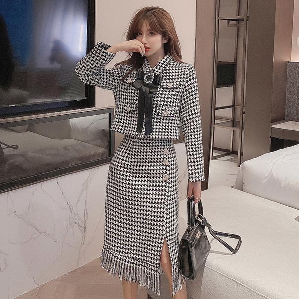 women's tracksuits 2021 autumn winter women designer celebrity tweed skirt set ol elegant big bow short coats + taseel suit, Gray
women's tracksuits 2021 autumn winter women designer celebrity tweed skirt set ol elegant big bow short coats + taseel suit, Gray