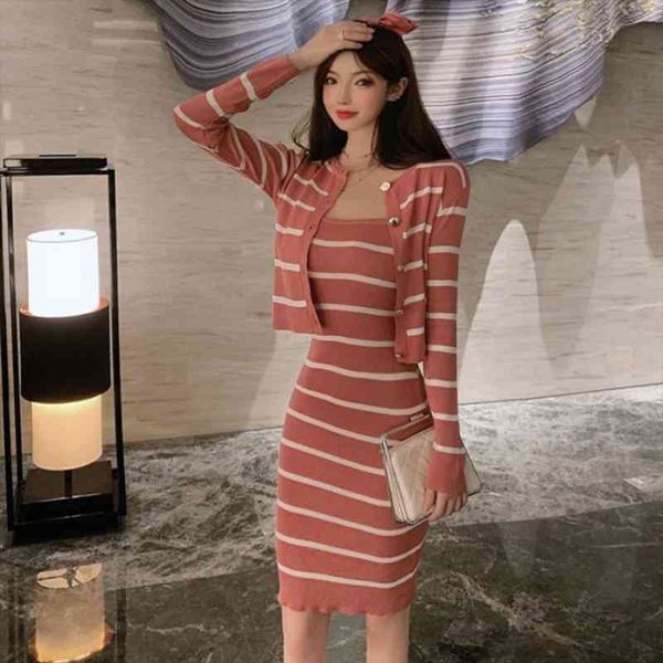 striped long sleeve knitted sweater cardigan and spaghetti strap bodycon midi dress suits women two pieces sets, Gray
striped long sleeve knitted sweater cardigan and spaghetti strap bodycon midi dress suits women two pieces sets, Gray