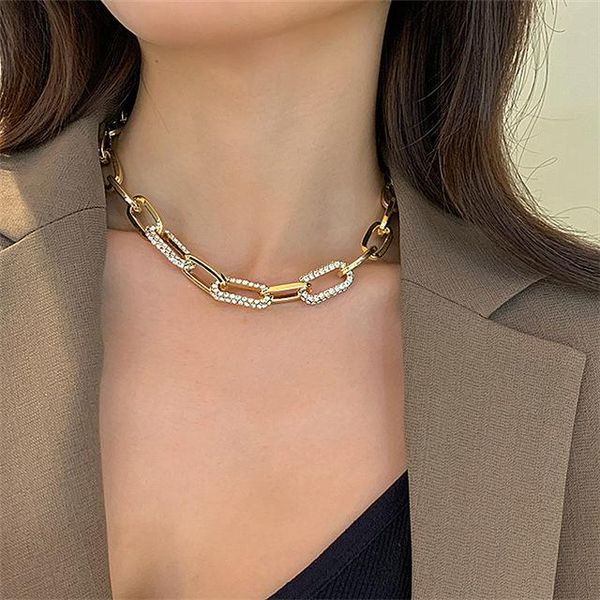 european and american exaggerated large thick metal decorative necklace female tide ins short clavicle chain flashin chokers, Golden;silver
european and american exaggerated large thick metal decorative necklace female tide ins short clavicle chain flashin chokers, Golden;silver