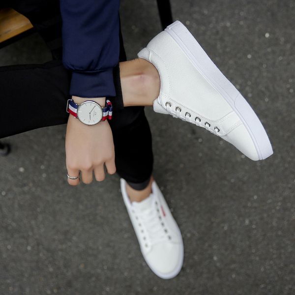 comfortable trend fashion walking running shoes for women men tripe mens trainers chaussures light up discount soft bottom five 36-44
comfortable trend fashion walking running shoes for women men tripe mens trainers chaussures light up discount soft bottom five 36-44
