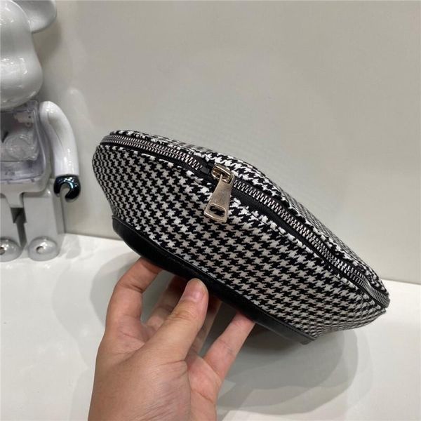 berets 202107-xx autumn fashion houndstooth retro zipper decoration pu brim beret hat men women leisure painter, Blue;gray
berets 202107-xx autumn fashion houndstooth retro zipper decoration pu brim beret hat men women leisure painter, Blue;gray